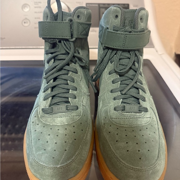 Nike Air Force 1 - Picture 2 of 4